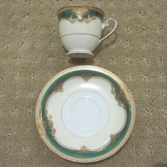 Meito Ivory China Mini Teacup & Saucer - Picture 5 of 6